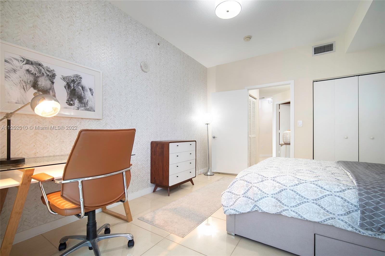 1111 SW 1st Ave #3114-N Miami, FL 33130