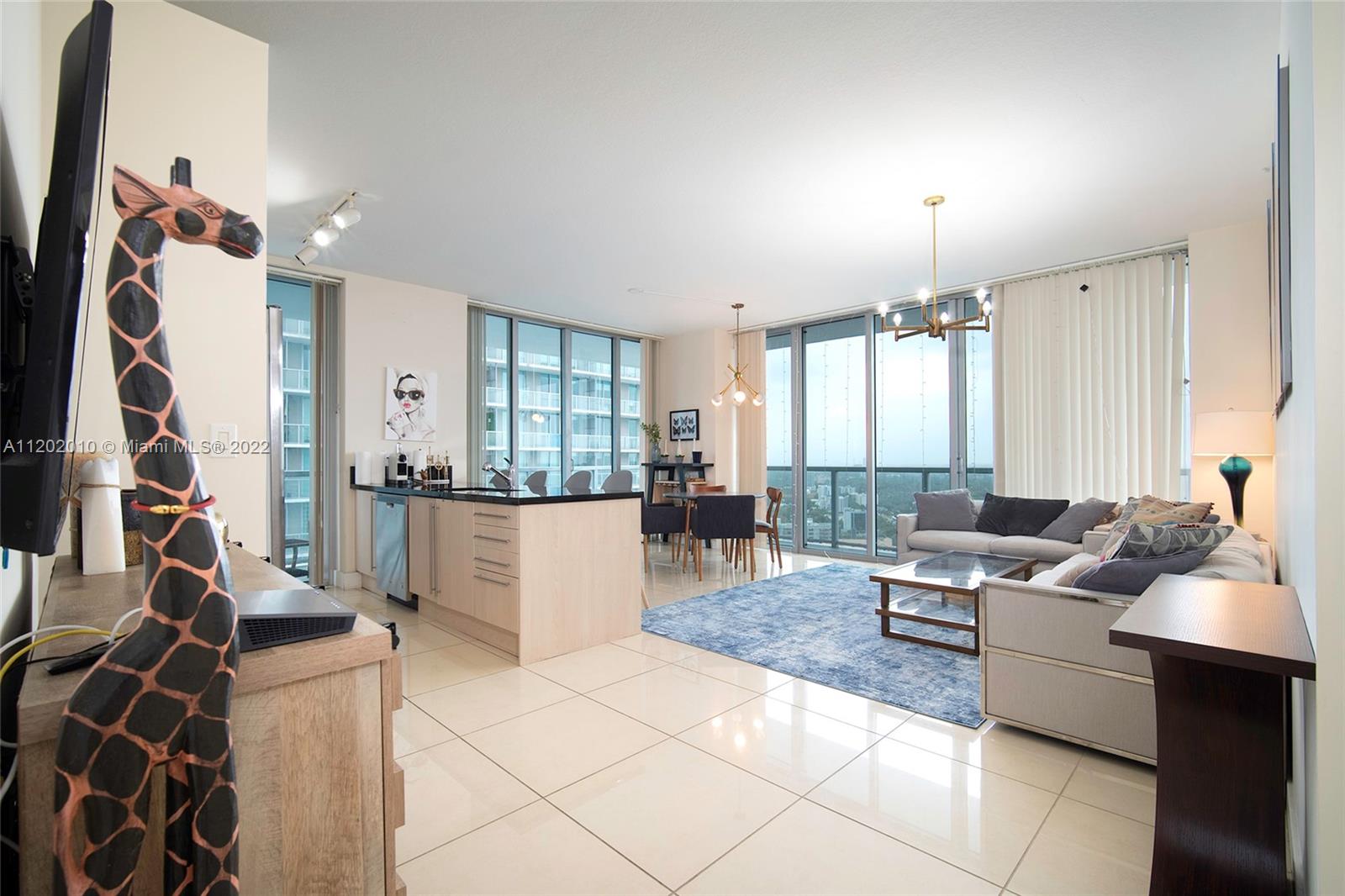 1111 SW 1st Ave #3114-N Miami, FL 33130