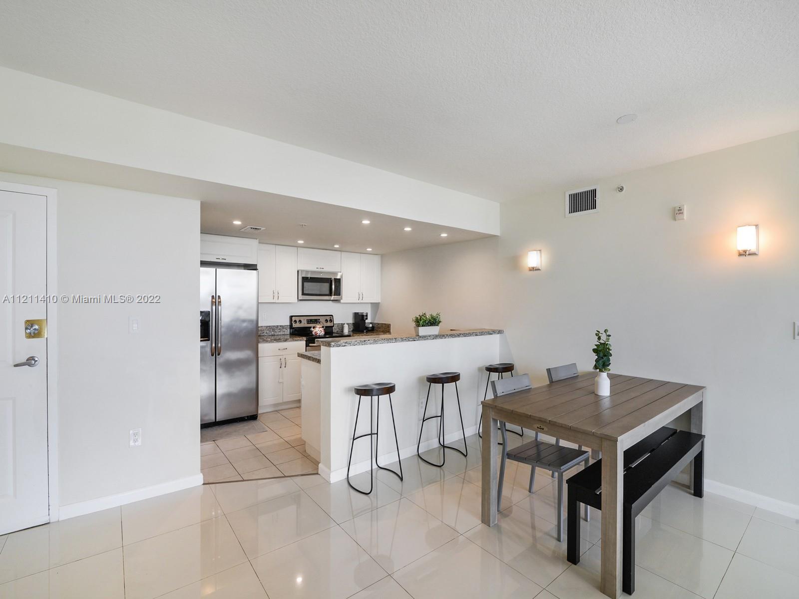 1555 N Treasure Dr #501