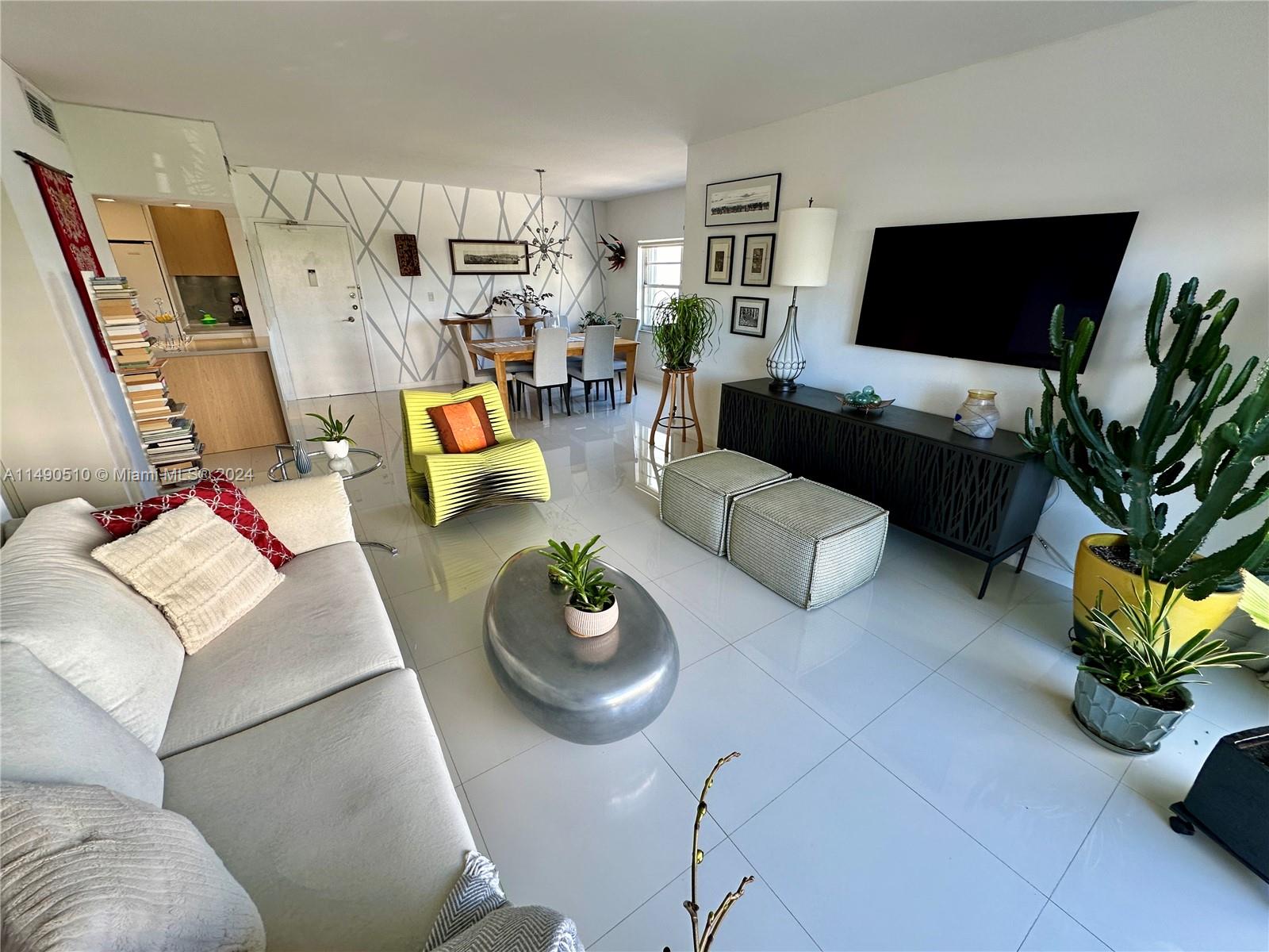 image Arlen House West10