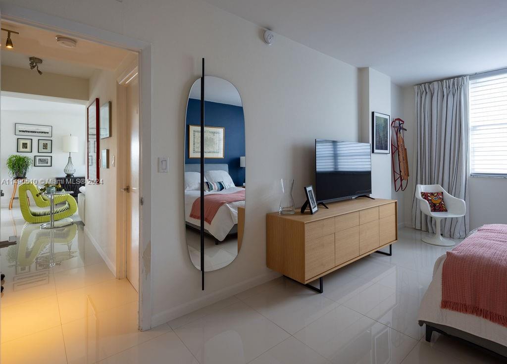 image Arlen House West16