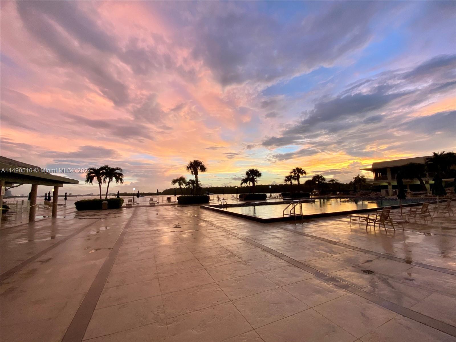 image Arlen House West31