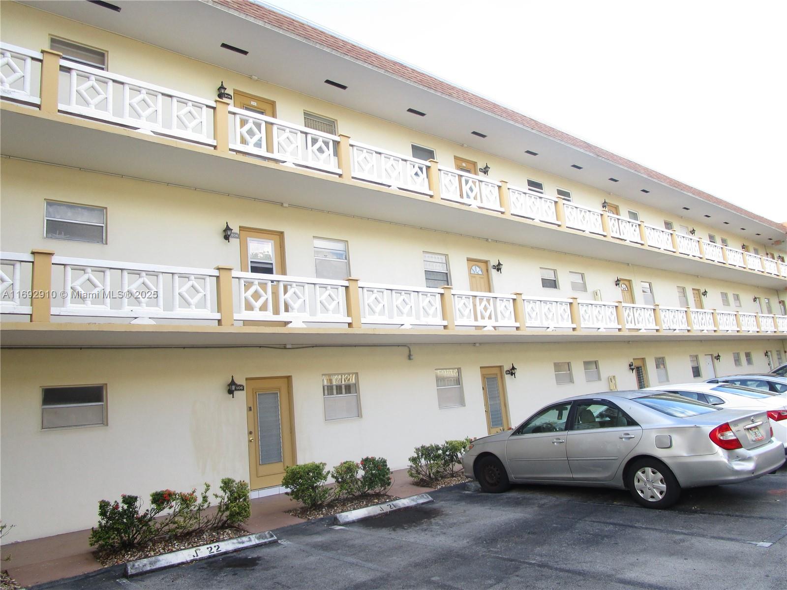 5111 W Oakland Park Blvd #305