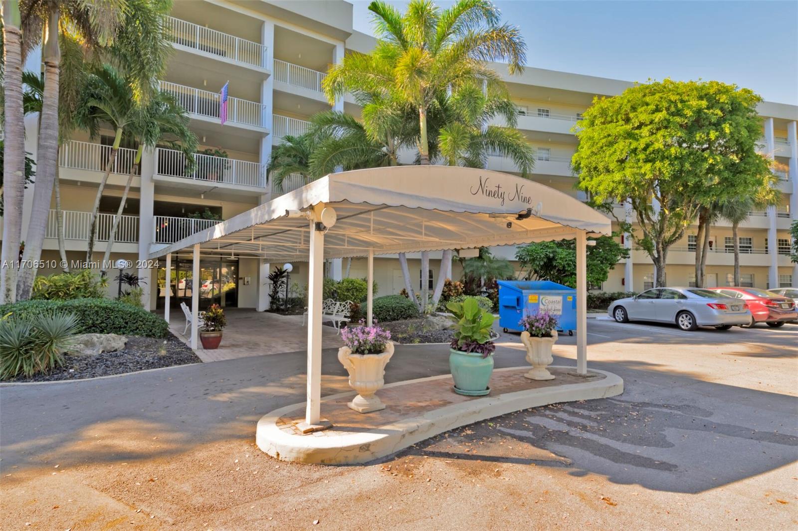 821 Cypress Blvd #304