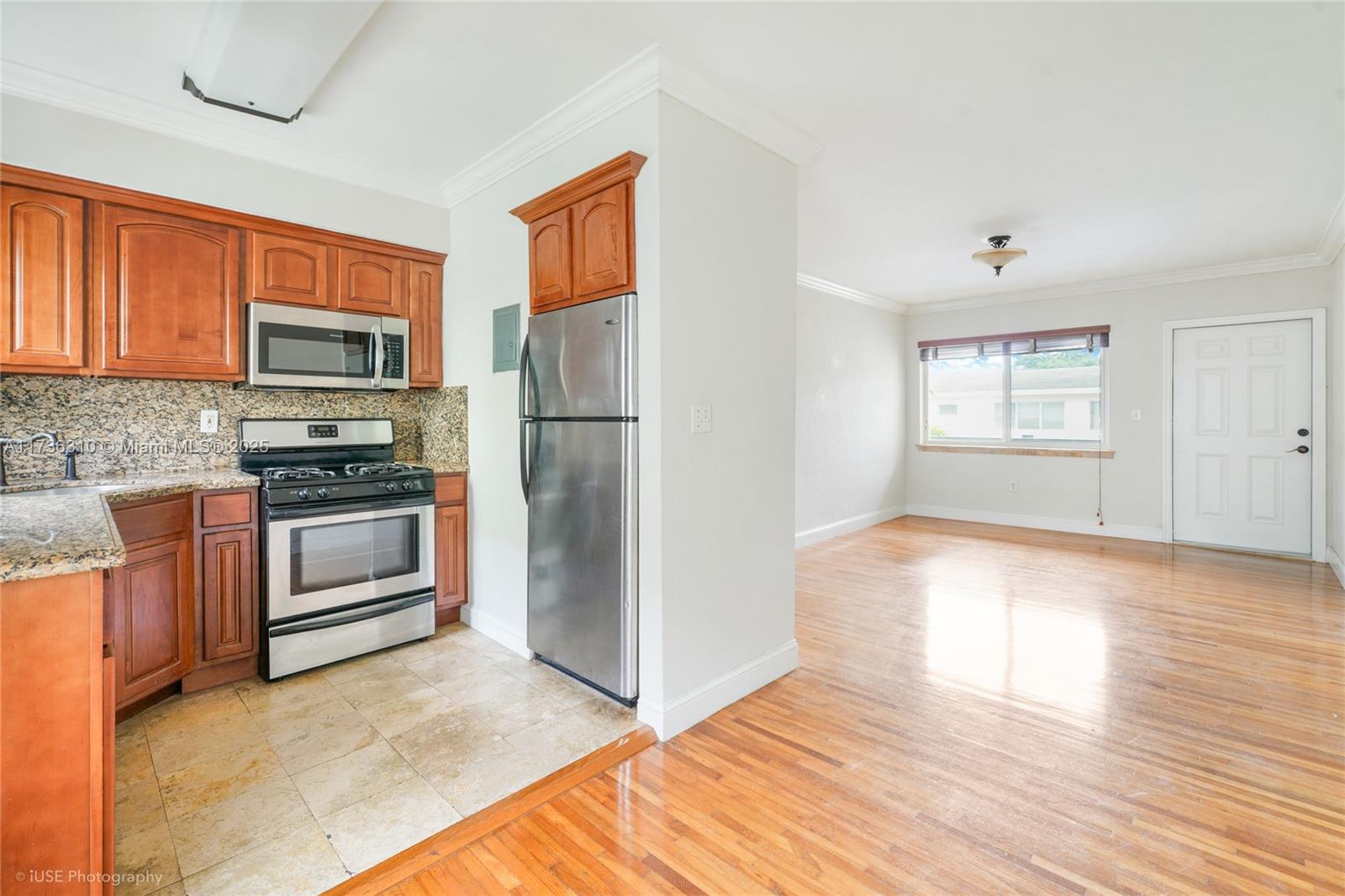 35 Antilla Ave Coral Gables, FL 33134