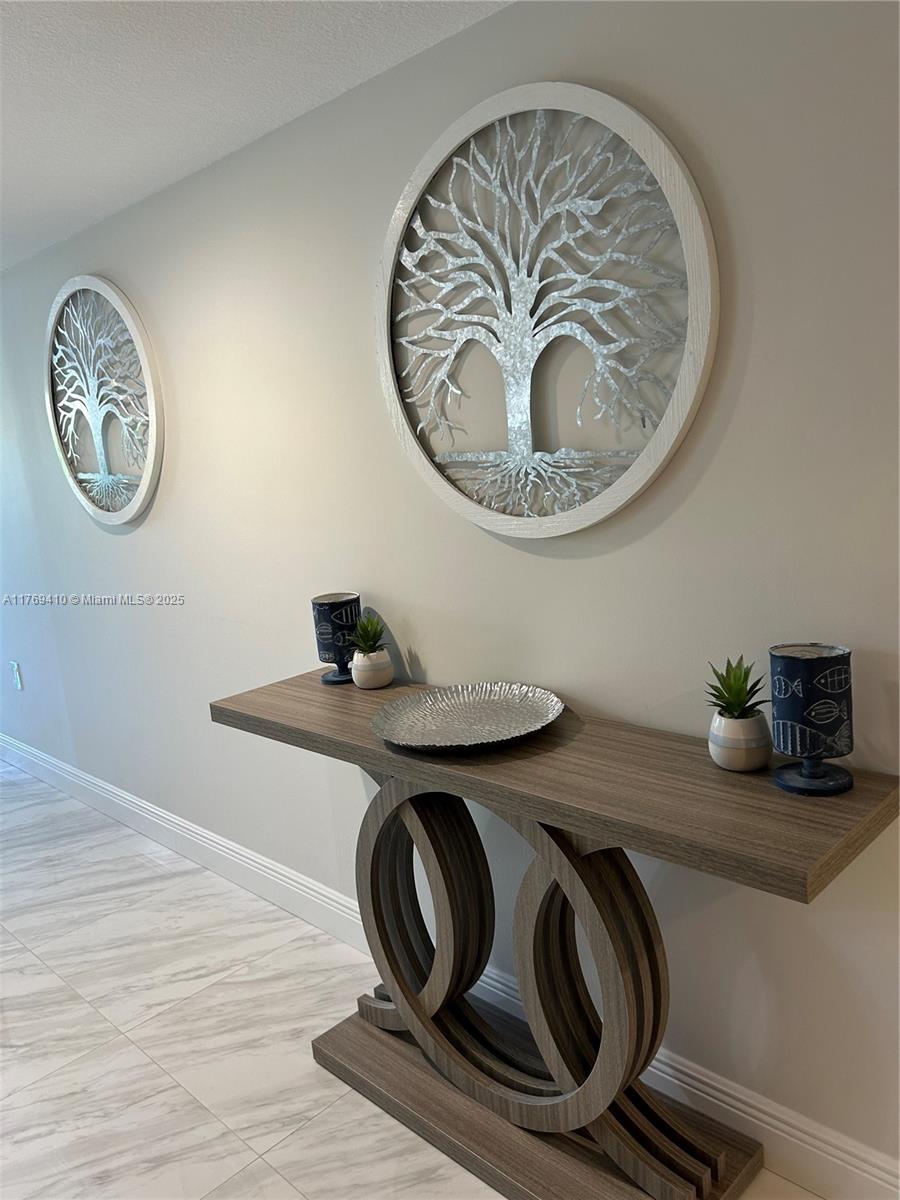 275 Palm Ave #D205 Jupiter, FL 33477