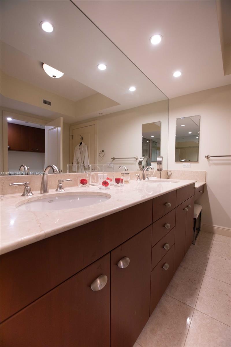 6000 Island Blvd #2602 Aventura, FL 33160