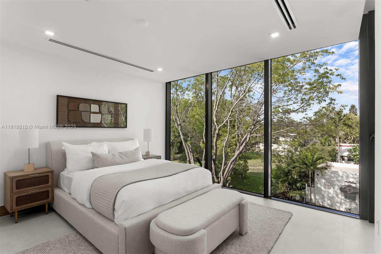 3571 Fair Isle St Miami, FL 33133