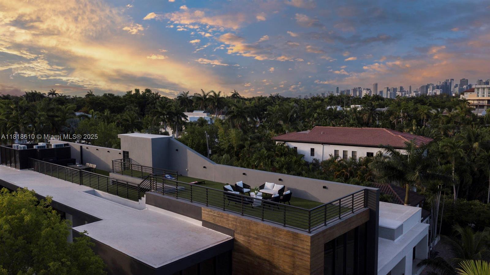 3571 Fair Isle St Miami, FL 33133