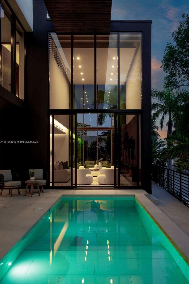 3571 Fair Isle St Miami, FL 33133