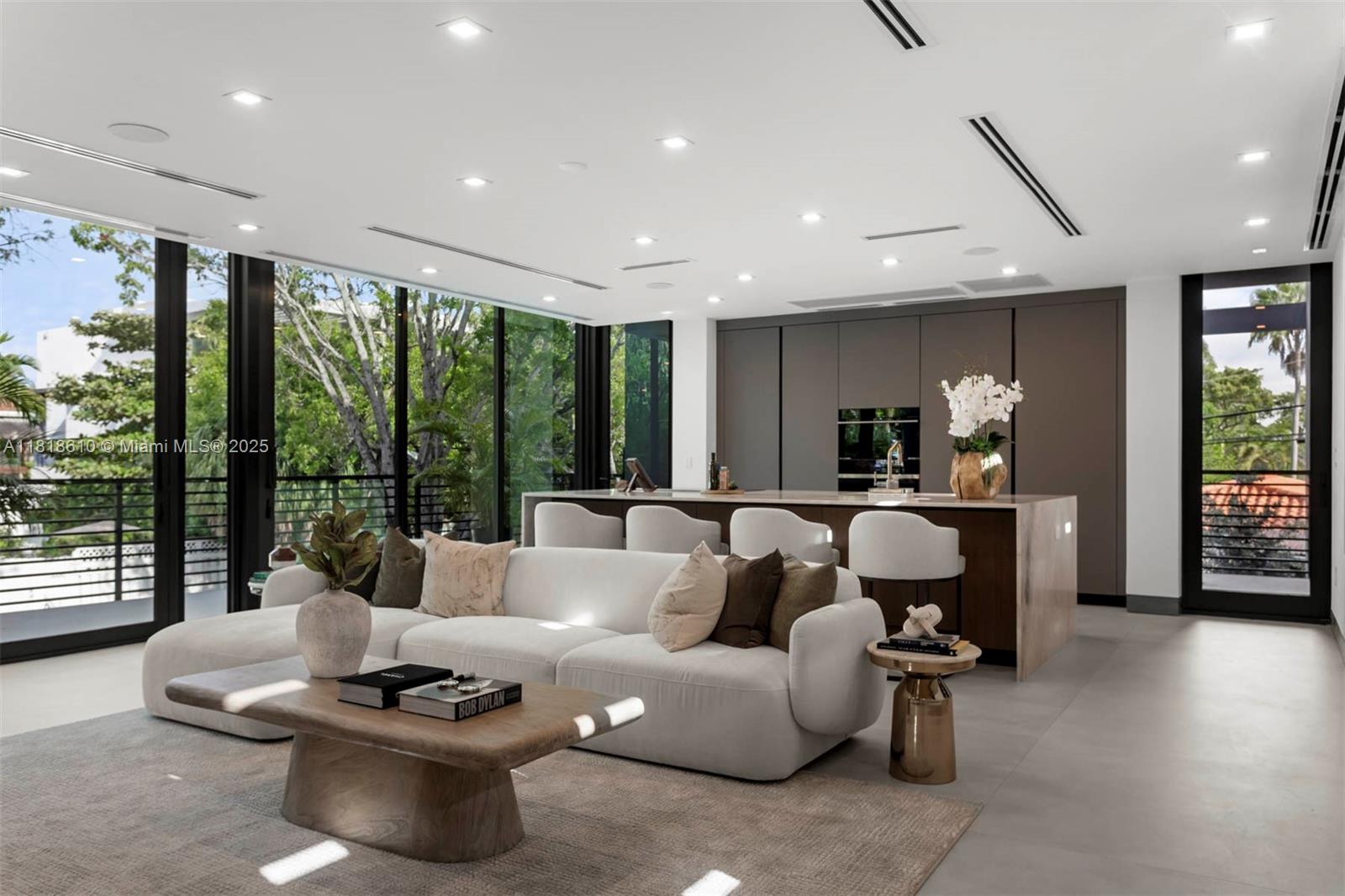 3571 Fair Isle St Miami, FL 33133