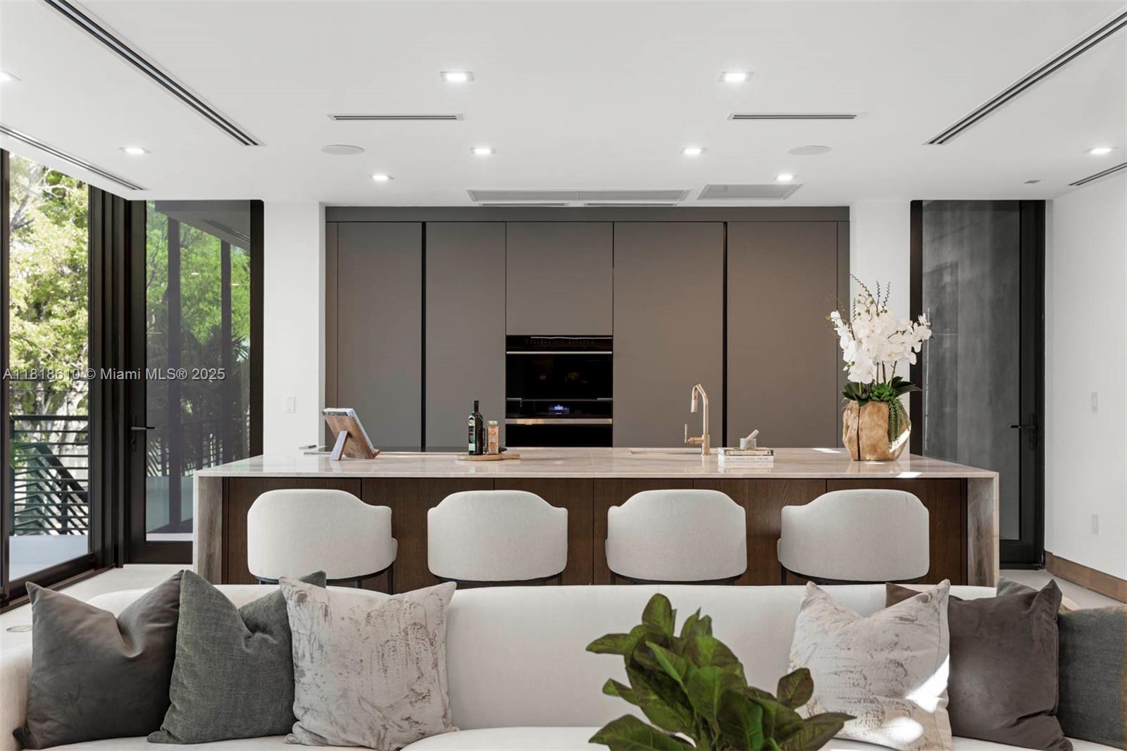 3571 Fair Isle St Miami, FL 33133