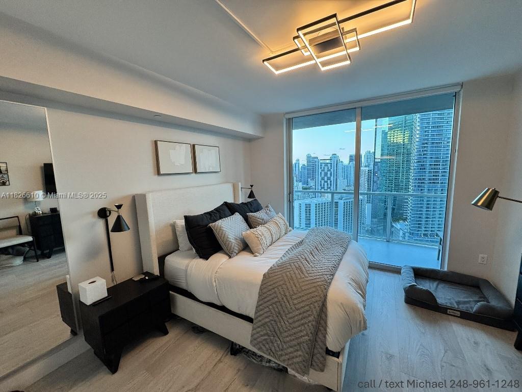 image 500 BRICKELL EAST CONDO U9