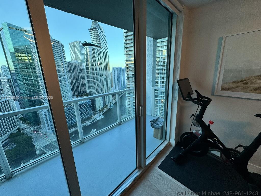 image 500 BRICKELL EAST CONDO U15