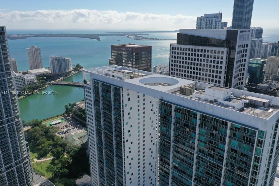 image 500 BRICKELL EAST CONDO U18