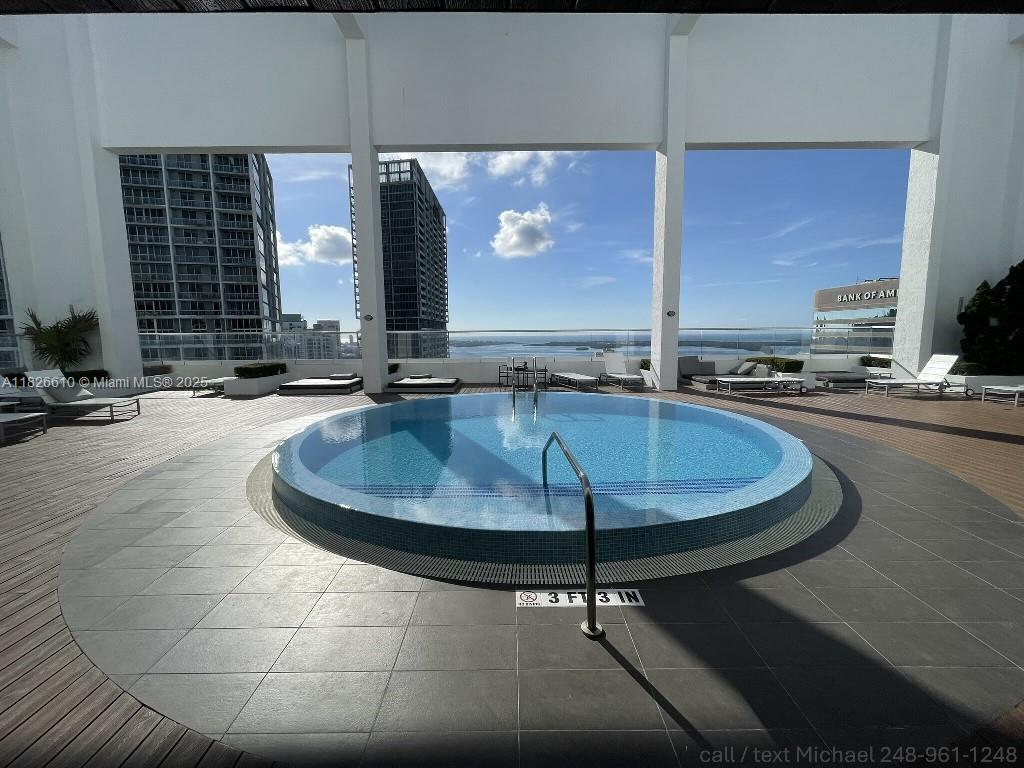 image 500 BRICKELL EAST CONDO U19