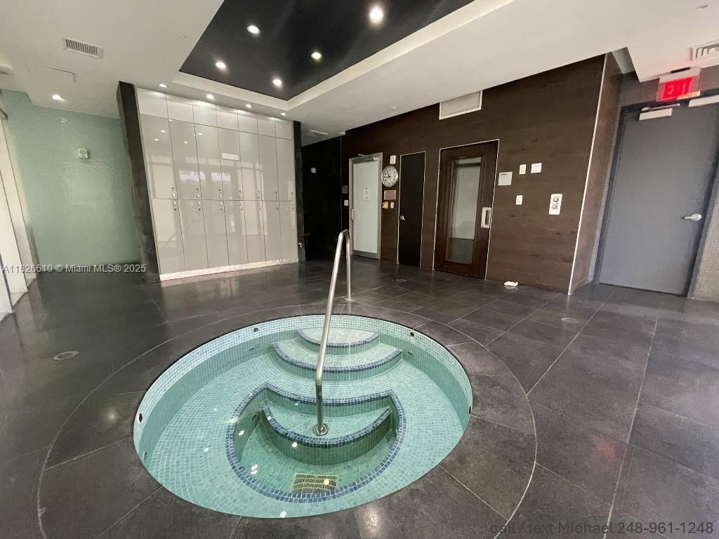 image 500 BRICKELL EAST CONDO U23