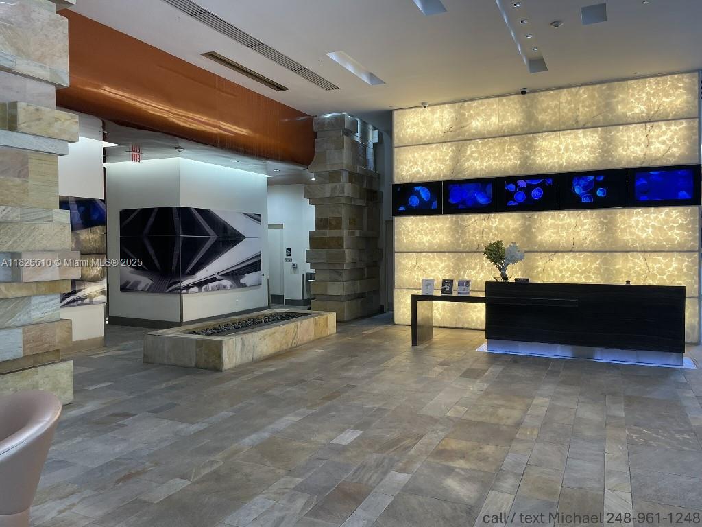 image 500 BRICKELL EAST CONDO U25