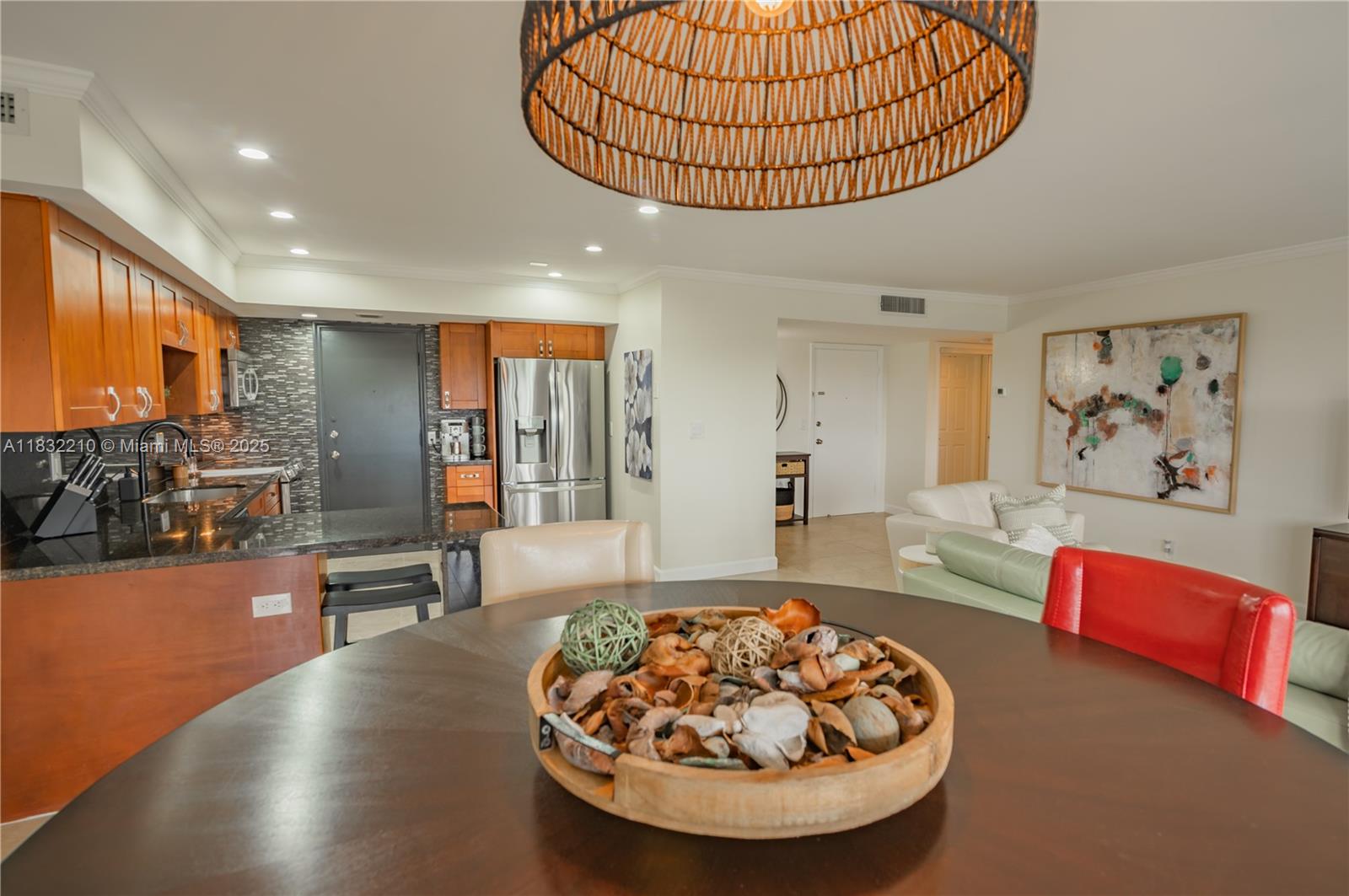 Undisclosed Address,Hallandale Beach, FL 33009