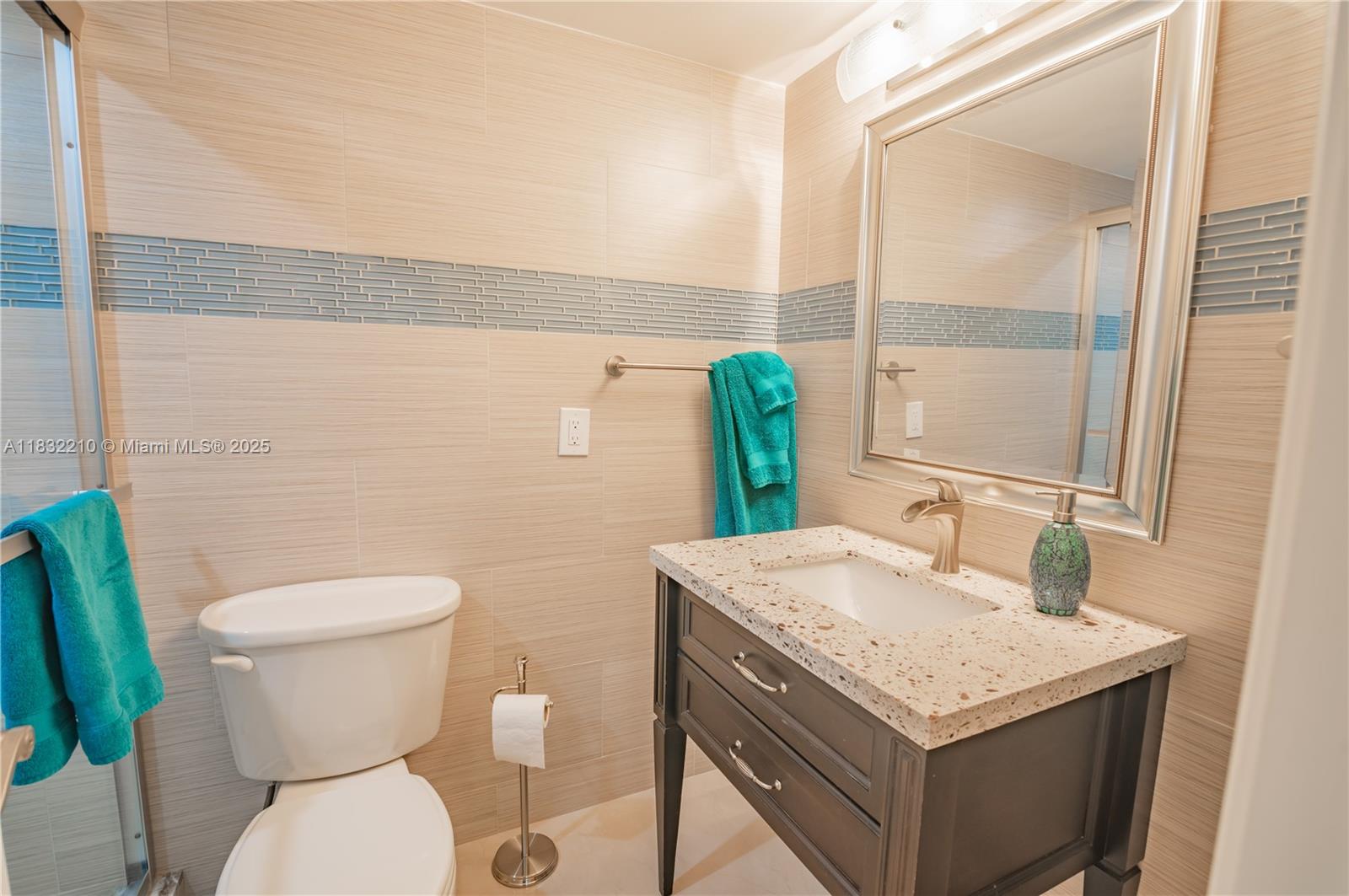 Undisclosed Address,Hallandale Beach, FL 33009