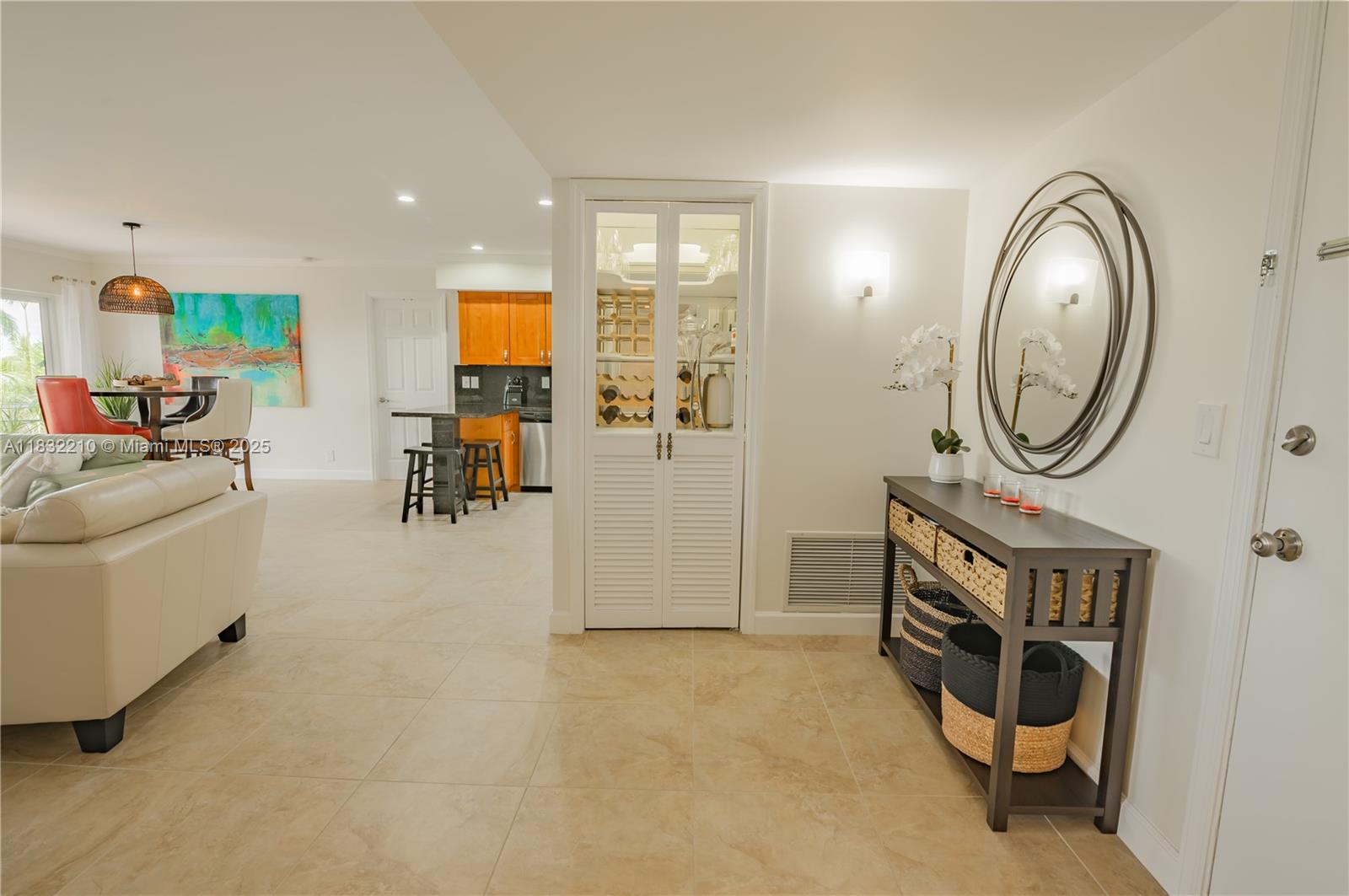 Undisclosed Address,Hallandale Beach, FL 33009