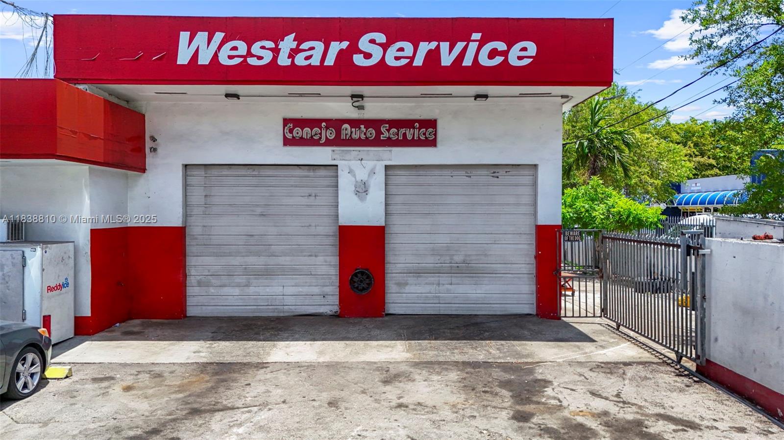 10200 SW 56th St