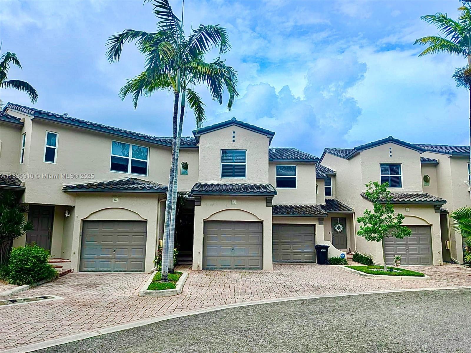 1900 Oceanwalk Ln #123