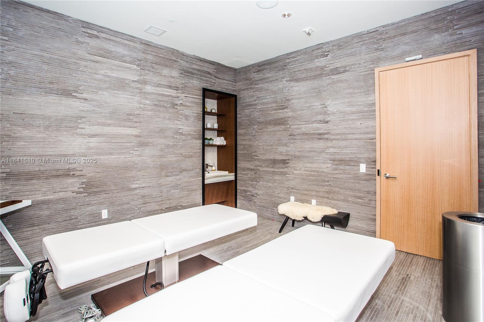 image Brickell Heights East28