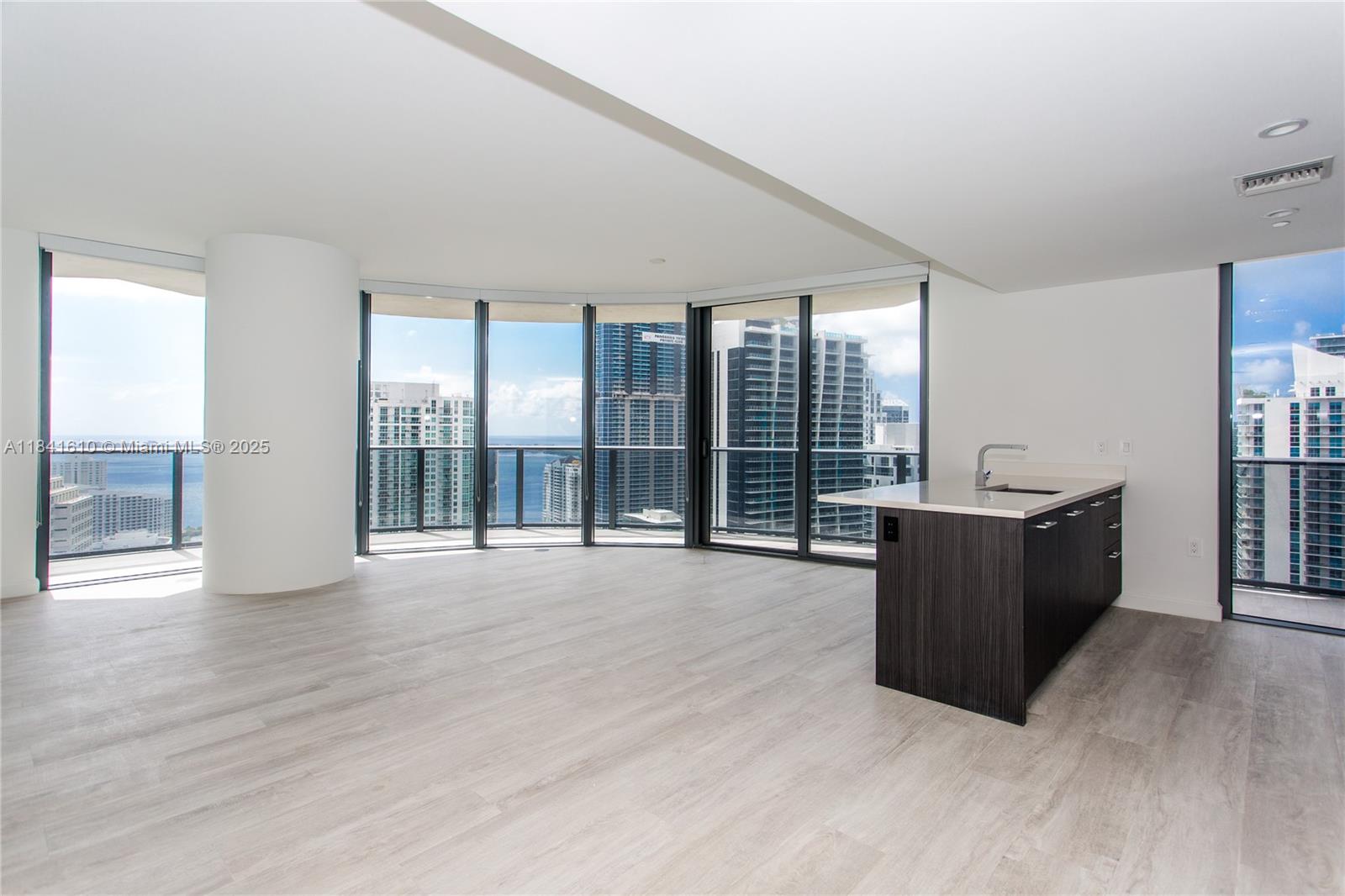 image Brickell Heights East3