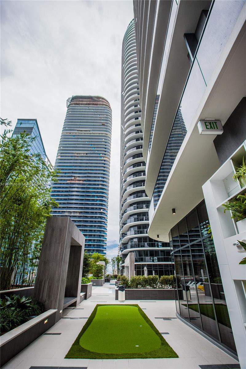 image Brickell Heights East40