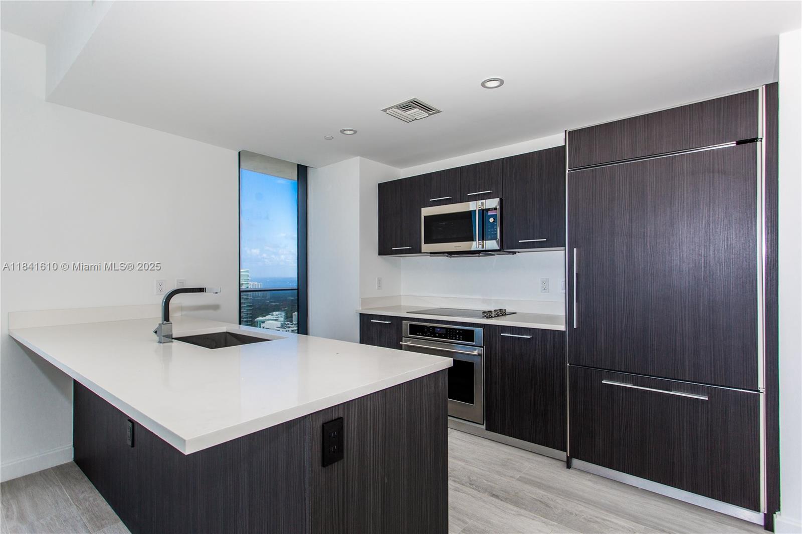 image Brickell Heights East4