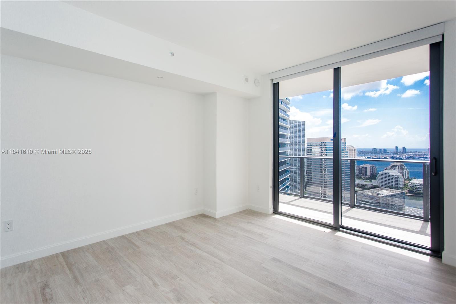 image Brickell Heights East7
