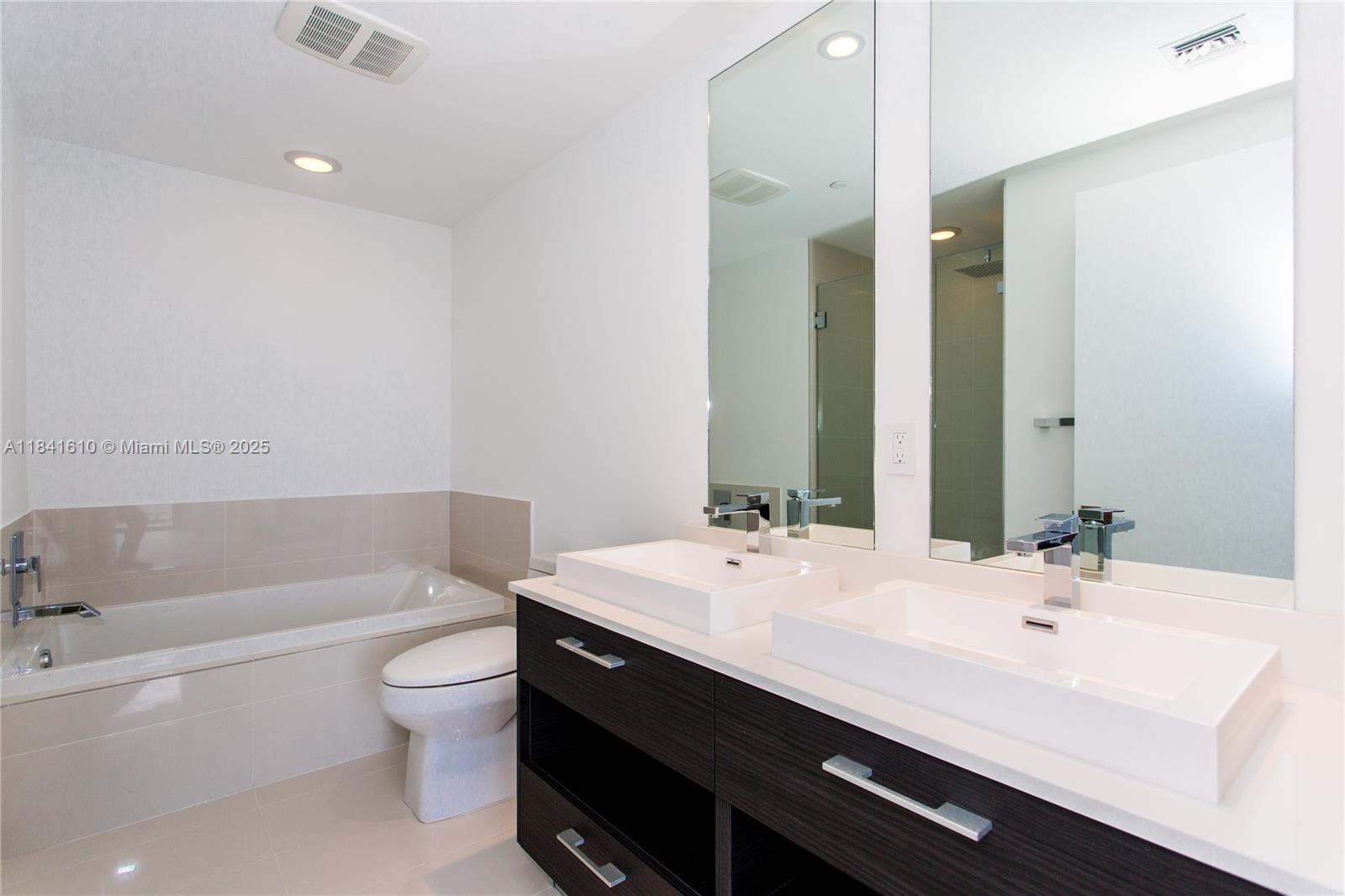 image Brickell Heights East8