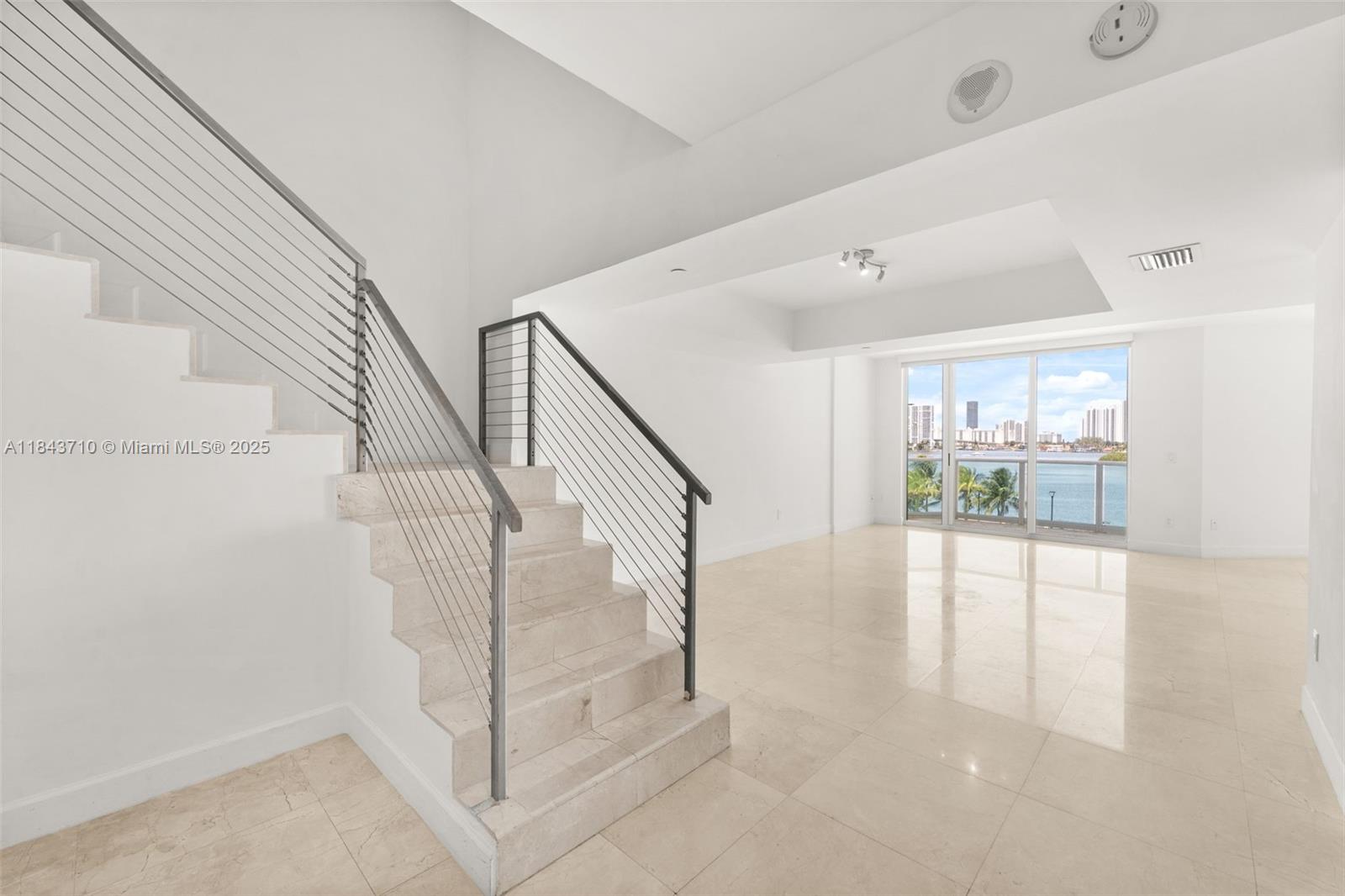 image The Peninsula Ii Condo1