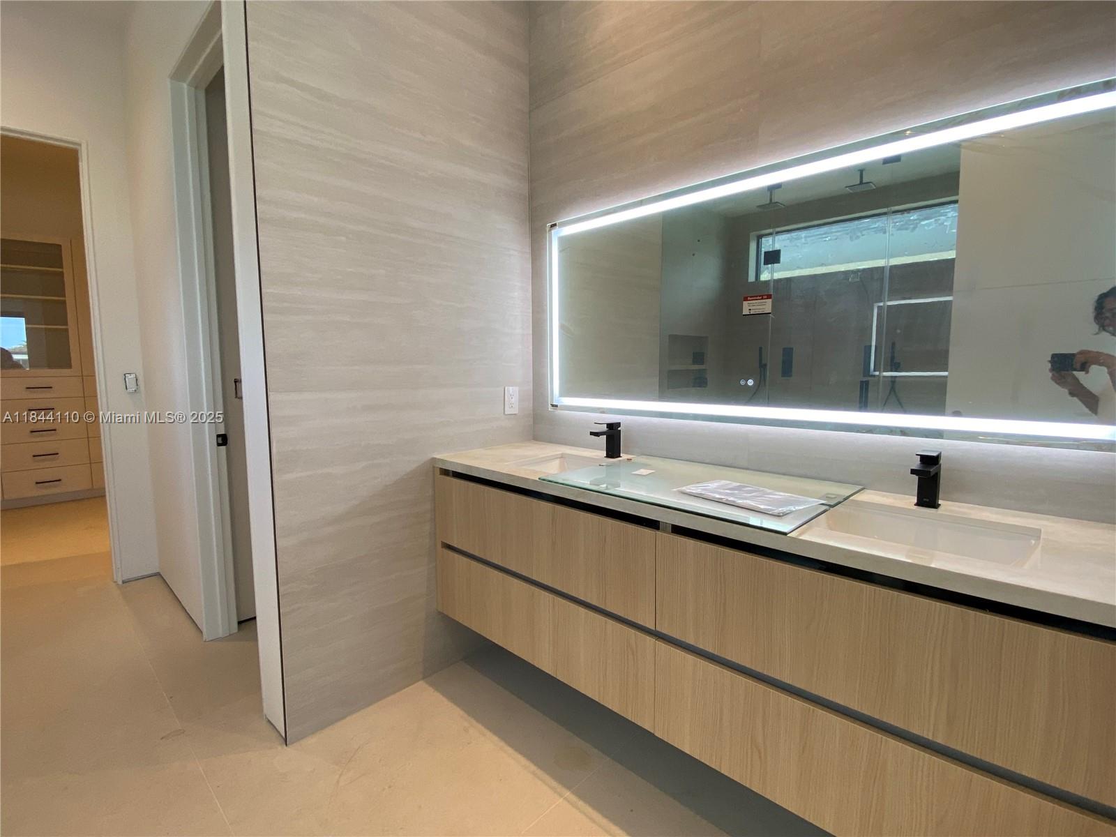 13085 Coronado Ter North Miami, FL 33181