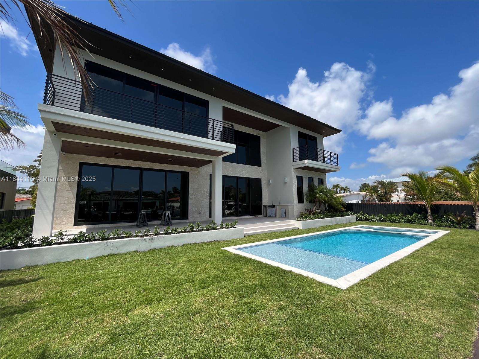 13085 Coronado Ter North Miami, FL 33181