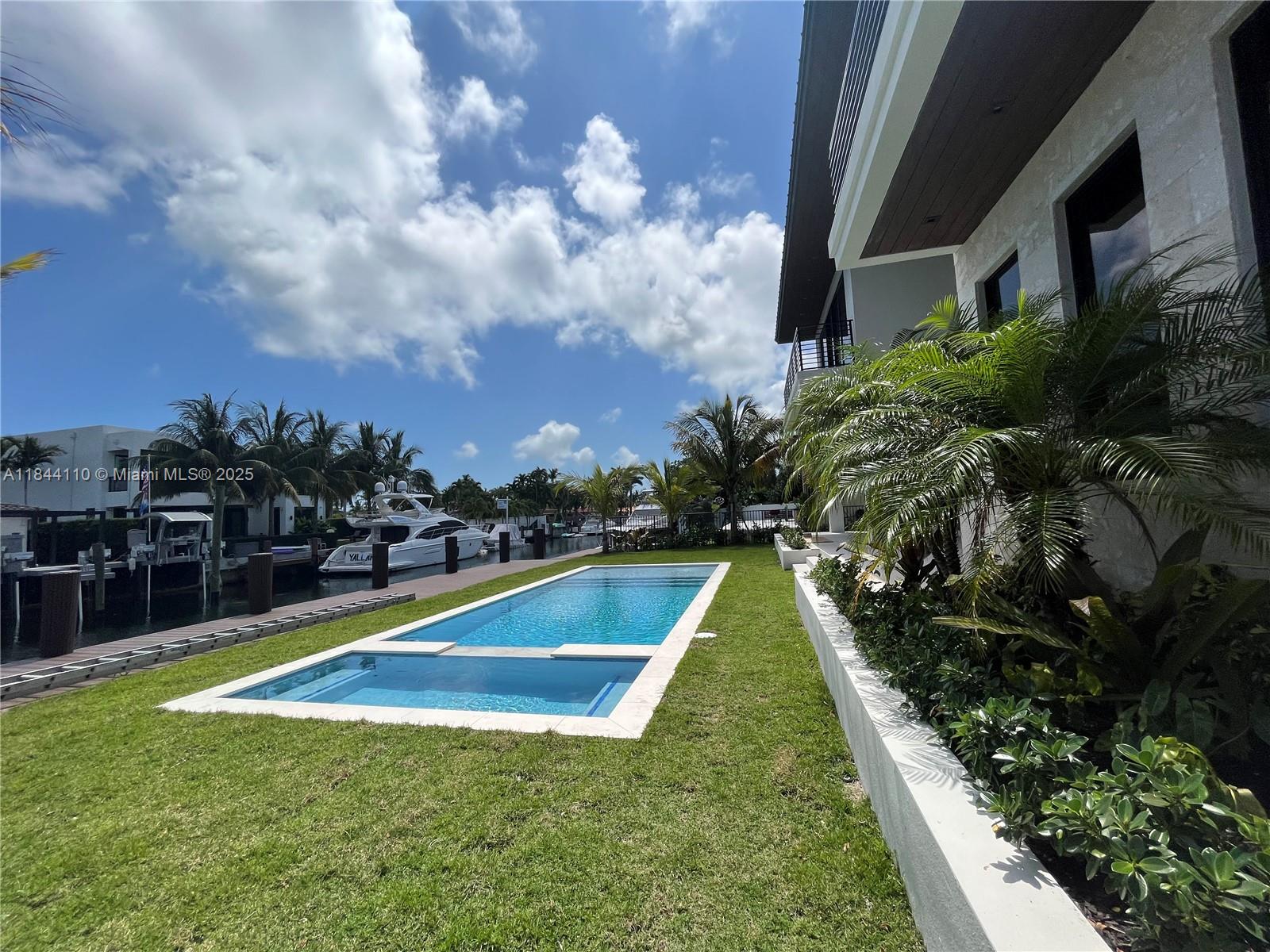 13085 Coronado Ter North Miami, FL 33181