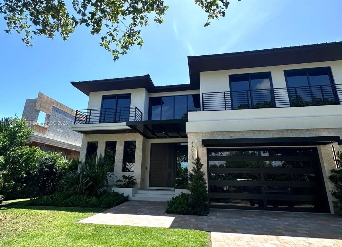13085 Coronado Ter North Miami, FL 33181