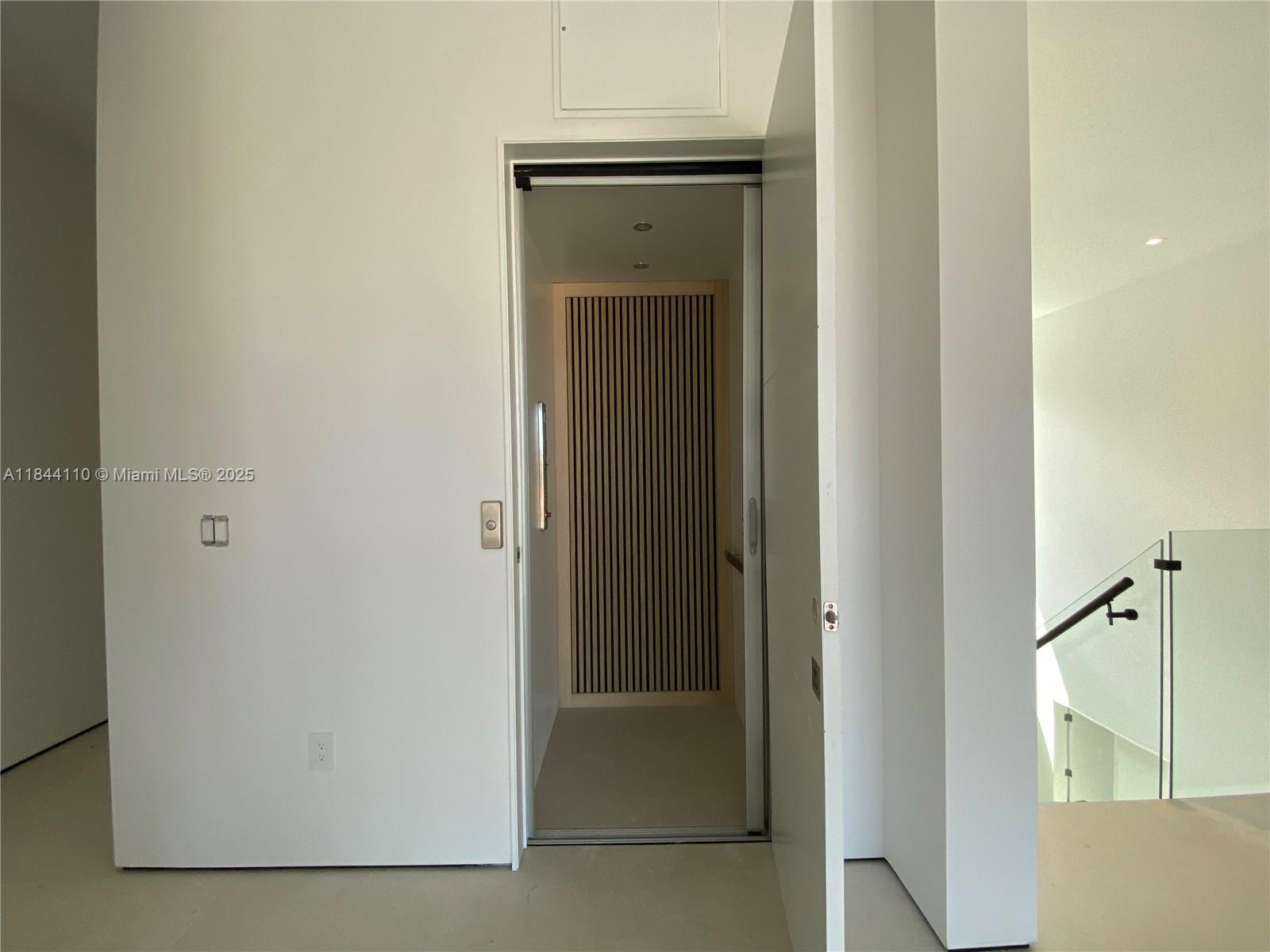 13085 Coronado Ter North Miami, FL 33181