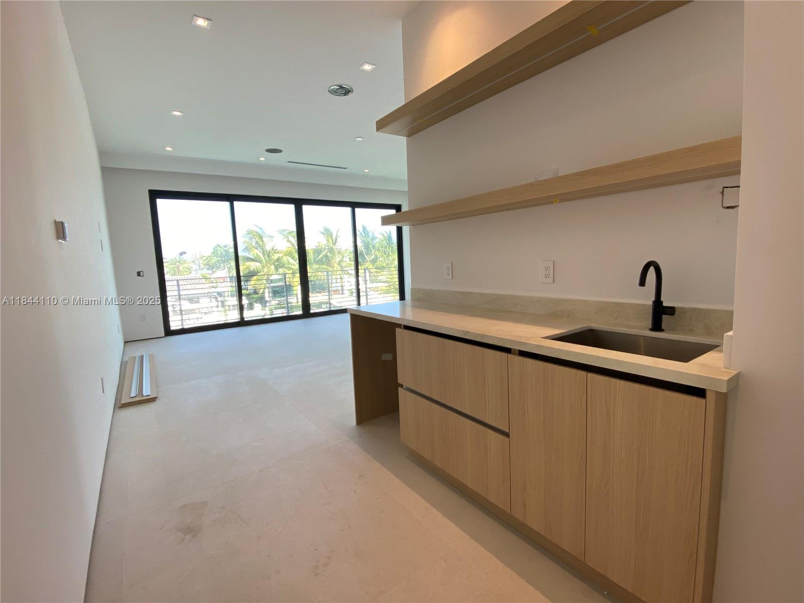 13085 Coronado Ter North Miami, FL 33181