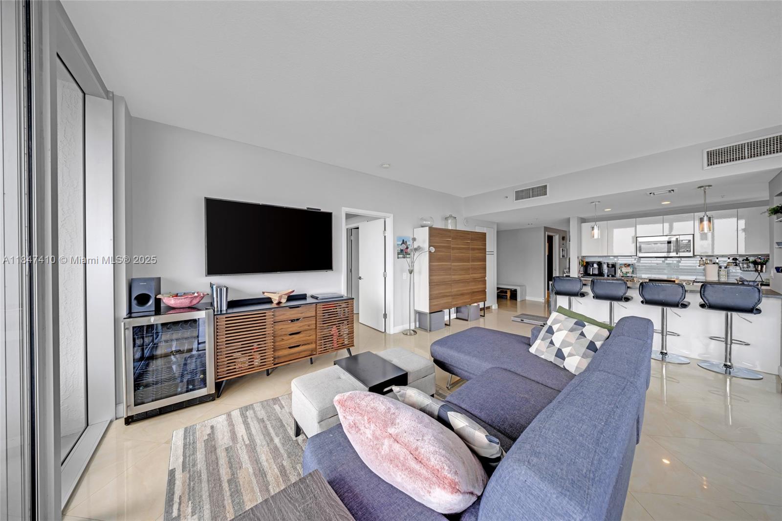 7929 West Dr #1503 North Bay Village, FL 33141