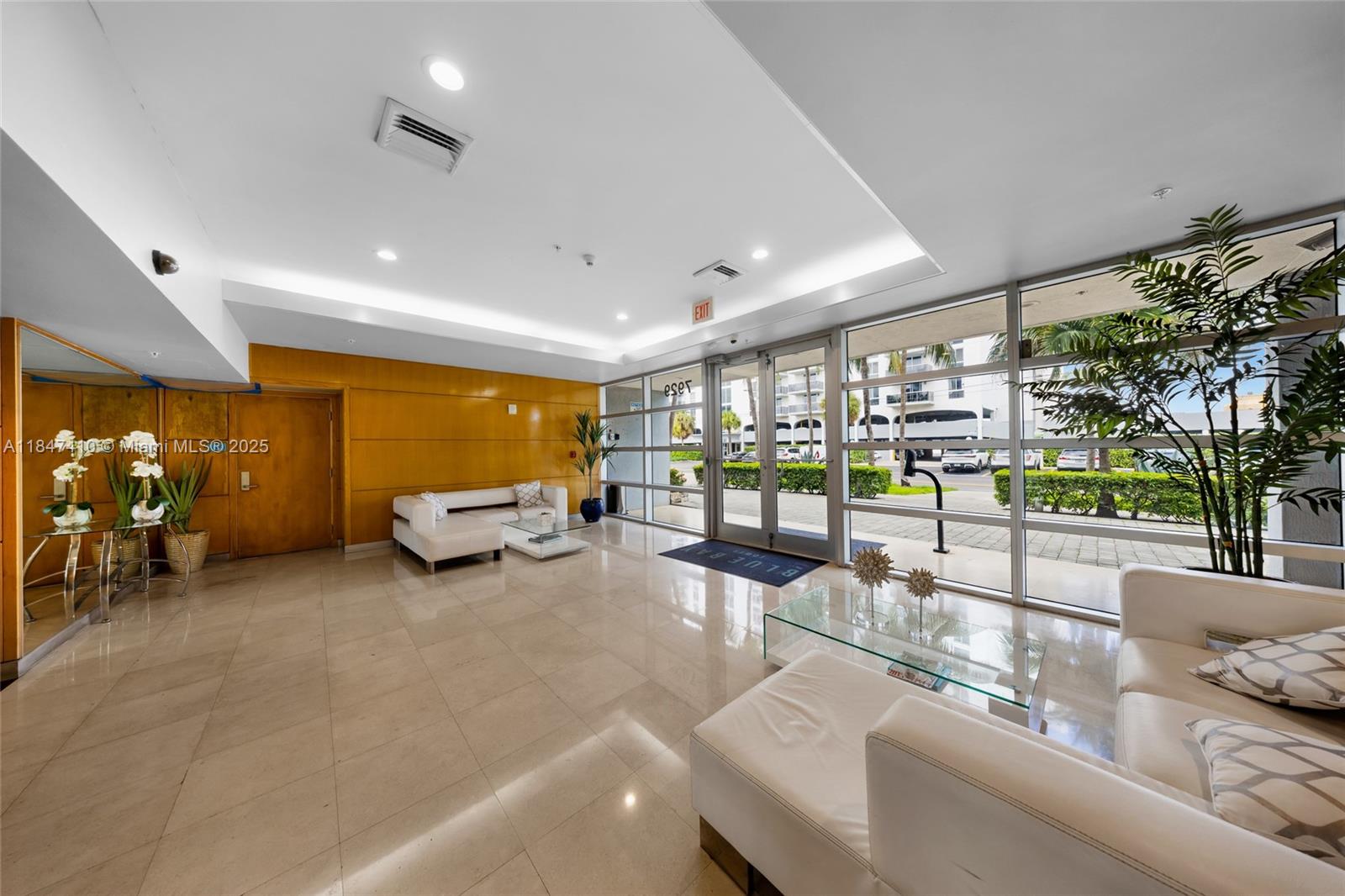 7929 West Dr #1503 North Bay Village, FL 33141