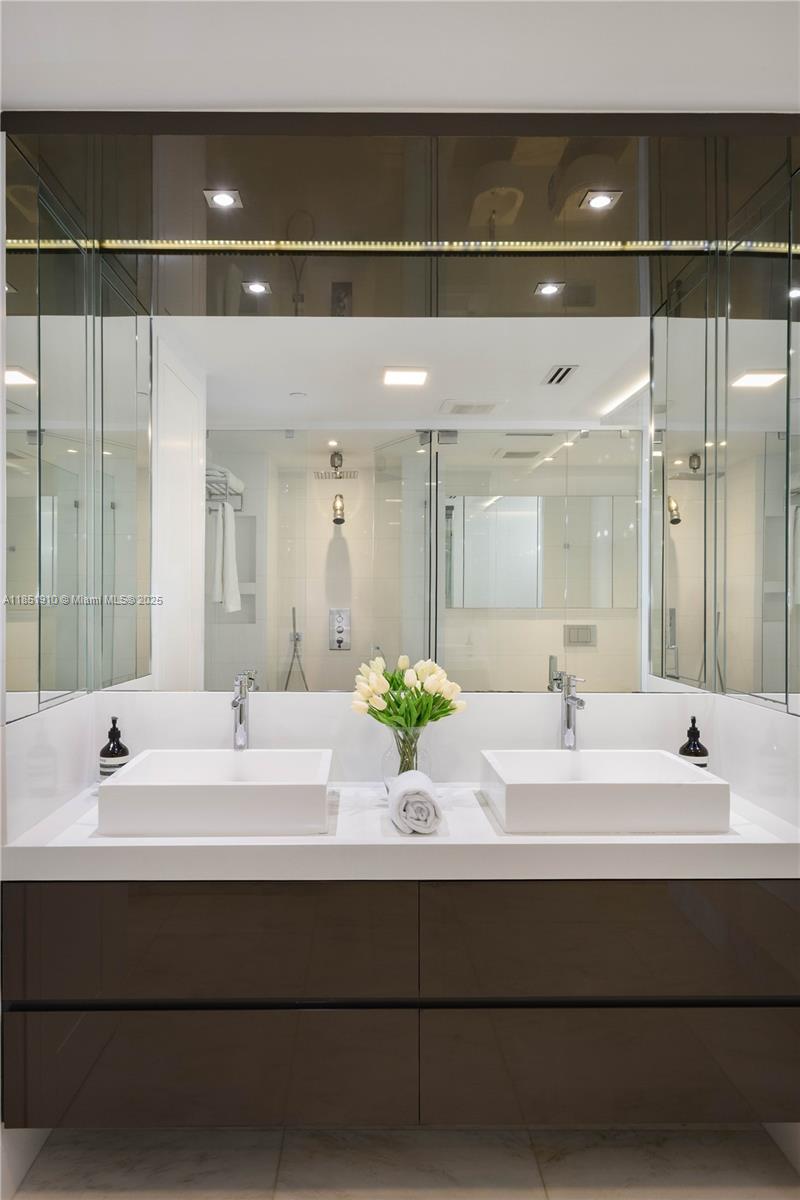 image Jade Residences34