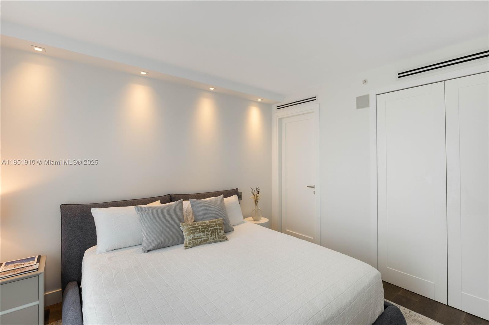 image Jade Residences38