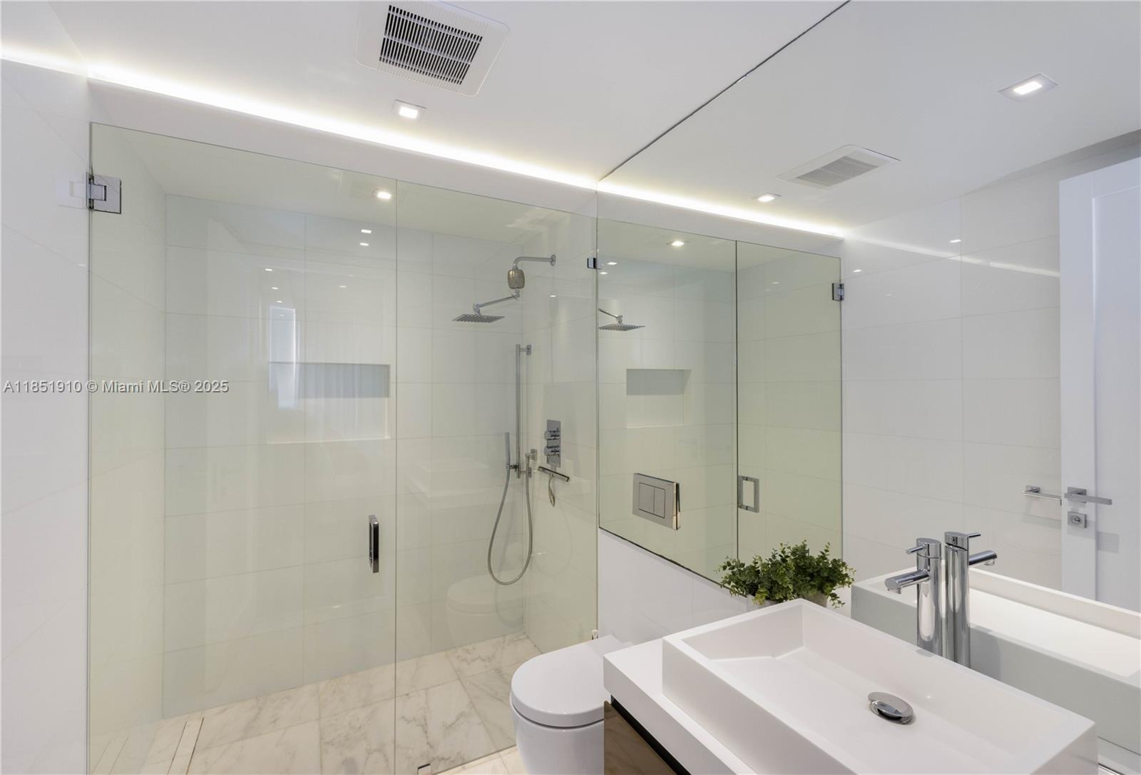 image Jade Residences40