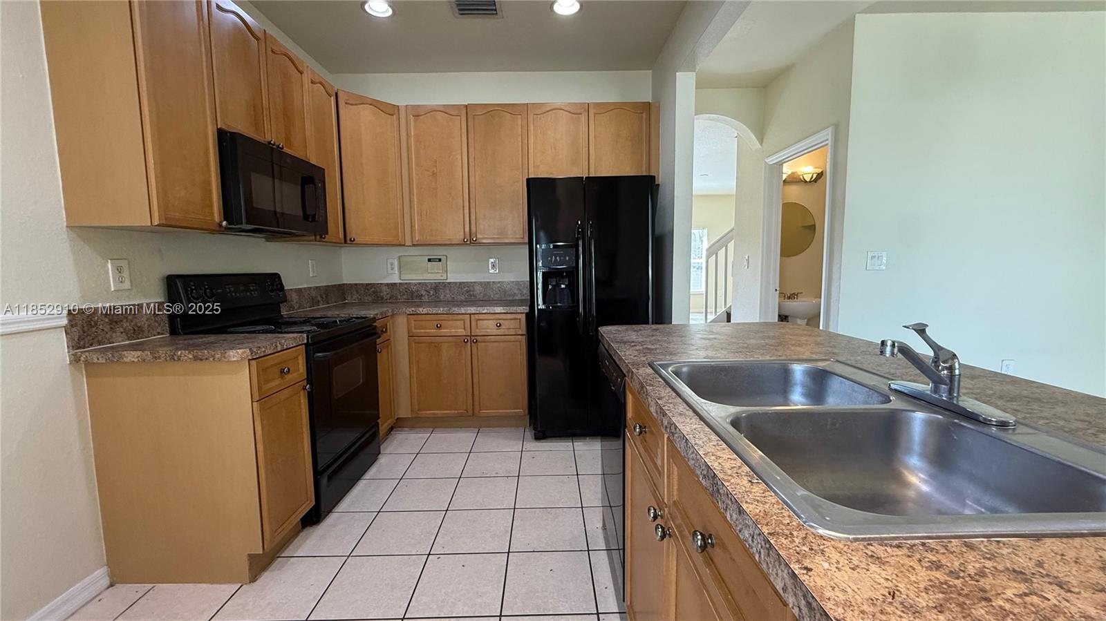 3361 Merrick Ln #808 Margate, FL 33063