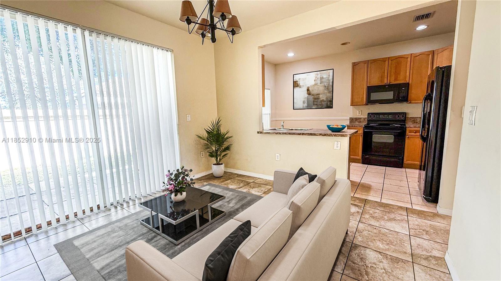 3361 Merrick Ln #808 Margate, FL 33063