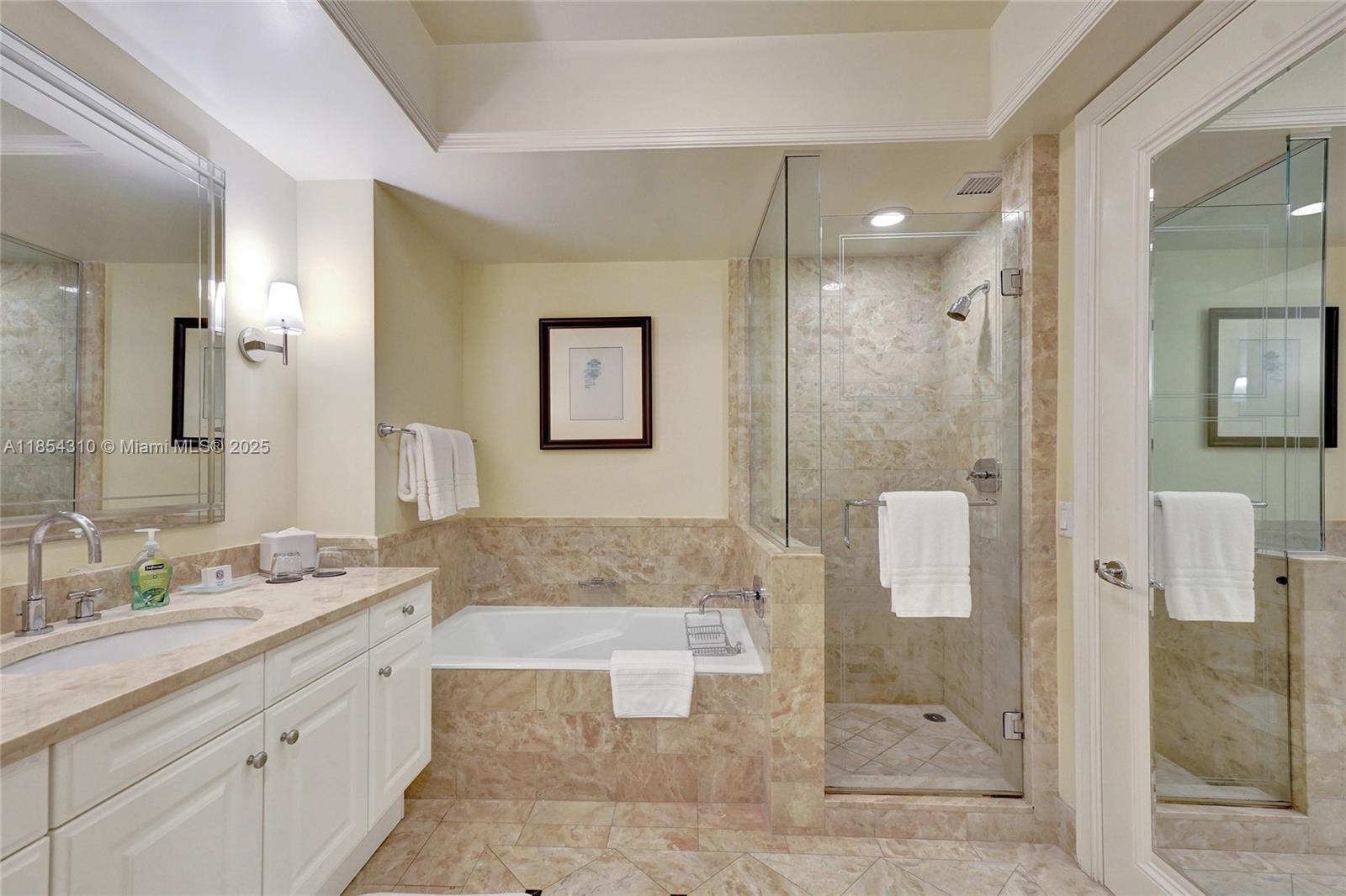 1435 Brickell Ave #3308 Miami, FL 33131