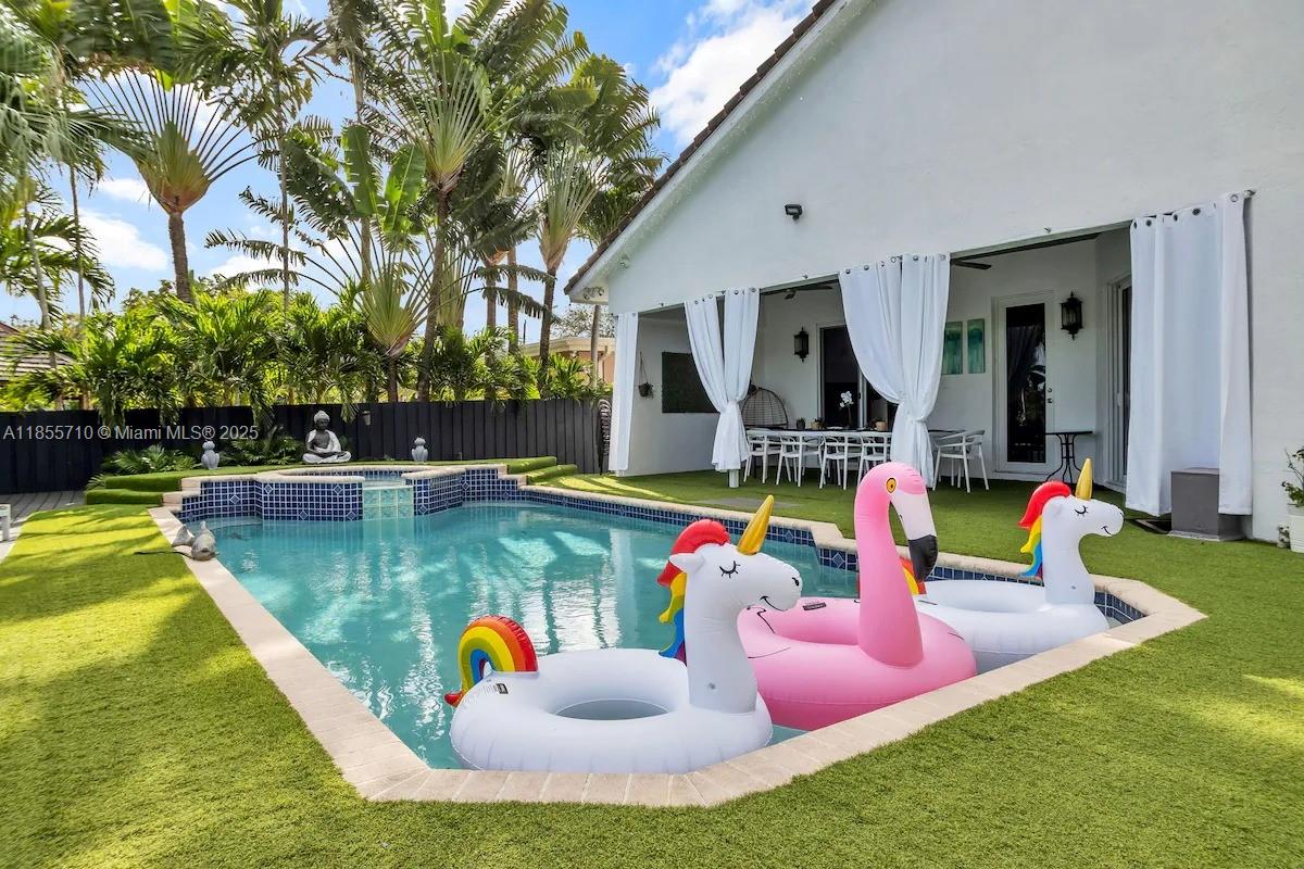 205 N 31st Ave #1 Hollywood, FL 33021