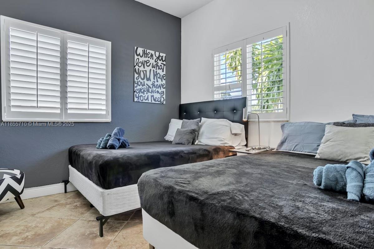 205 N 31st Ave #1 Hollywood, FL 33021